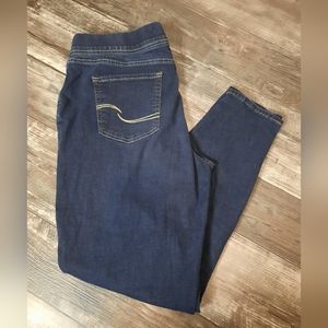 Levi Plus Size 18 Long Pull-on Stretch Skinny Jeans